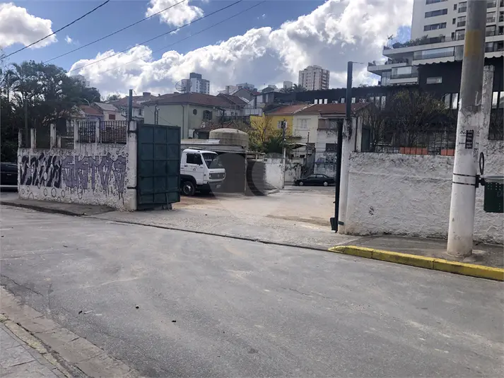 Terreno à venda em Pompéia – SP
