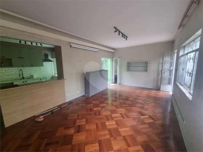 Casa de vila com 3 quartos para alugar em Vila Mariana – SP