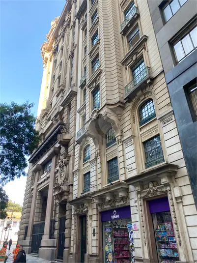 Prédio inteiro à venda ou para alugar em Centro – SP