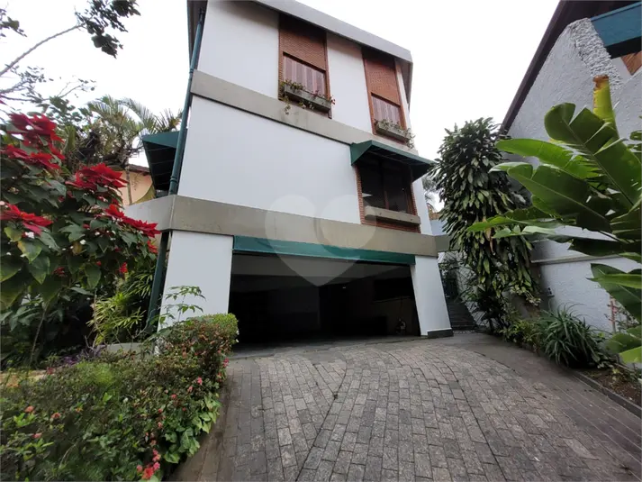 Sobrado com 5 quartos à venda em Jardim Leonor Mendes de Barros – SP