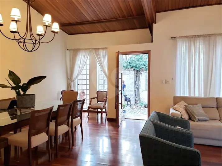 Casa com 5 quartos à venda em Saúde – SP