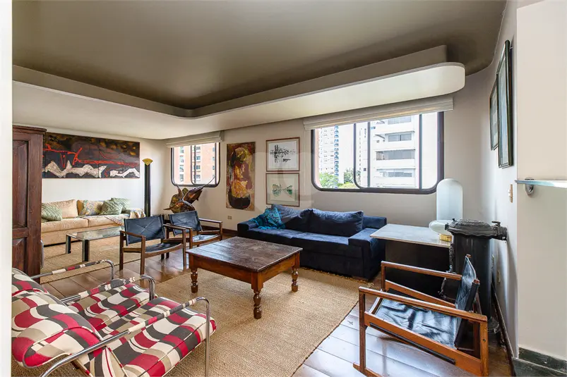 Apartamento com 3 quartos à venda em Moema – SP