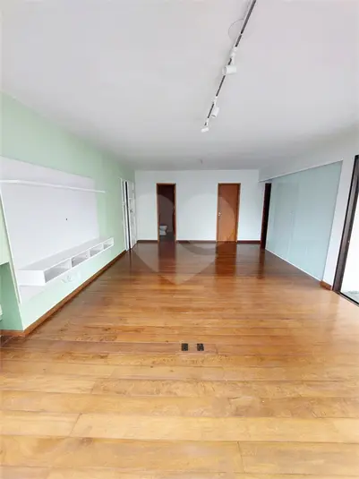 Apartamento com 3 quartos à venda em Moema – SP