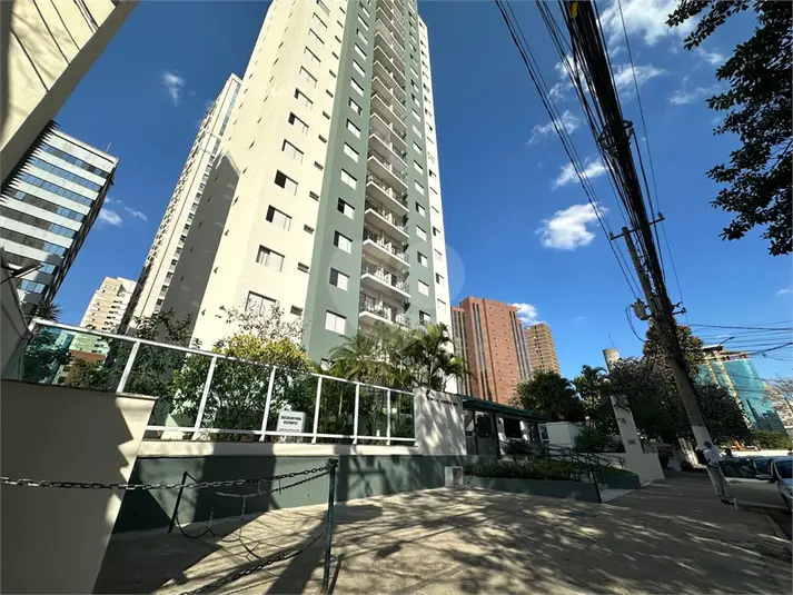 Apartamento com 2 quartos para alugar em Itaim Bibi – SP