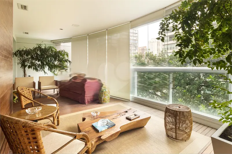 Apartamento com 4 quartos à venda em Itaim Bibi – SP