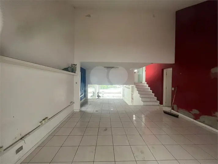 Casa com 3 quartos à venda ou para alugar em Real Parque – SP