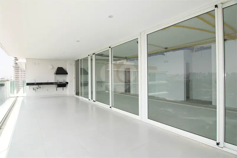 Apartamento com 4 quartos à venda em Moema – SP