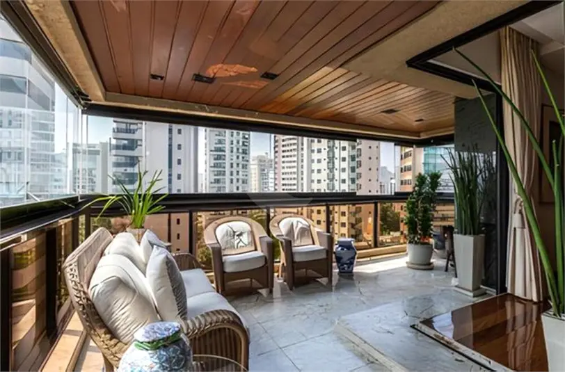 Apartamento com 4 quartos à venda em Vila Nova Conceição – SP