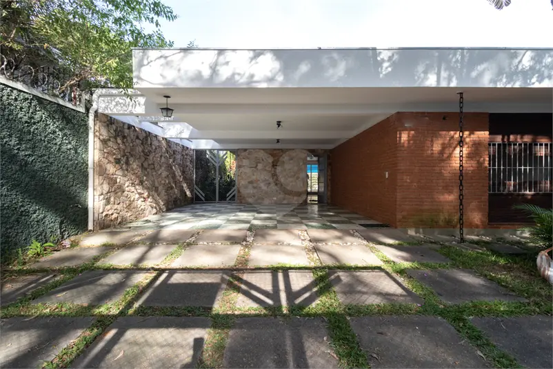 Casa térrea com 4 quartos à venda em City Boaçava – SP