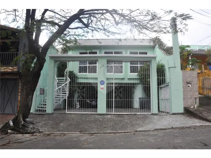 Sobrado com 6 quartos à venda em Cupecê – SP