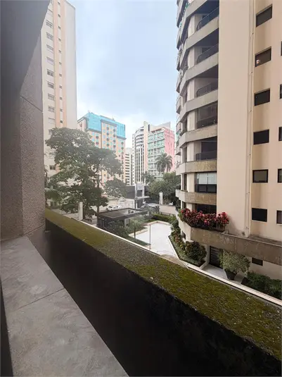 Apartamento com 1 quarto para alugar em Moema – SP