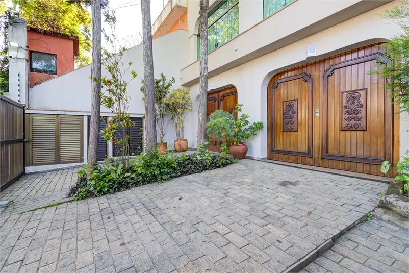 Sobrado com 5 quartos à venda em Jardim Prudência – SP