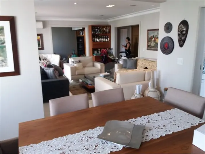 Apartamento com 4 quartos à venda em Moema – SP