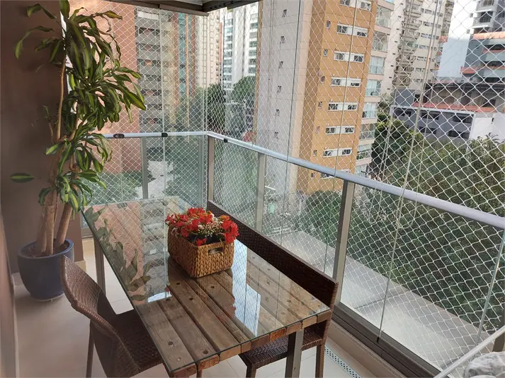 Apartamento com 2 quartos à venda em Moema – SP