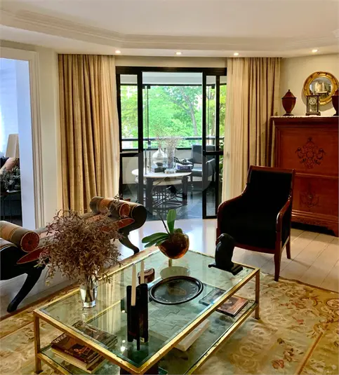 Apartamento com 4 quartos à venda em Moema – SP