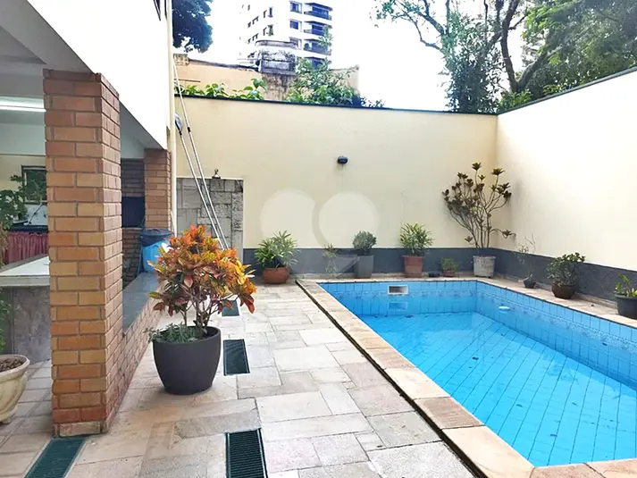 Sobrado com 4 quartos à venda em Santana – SP