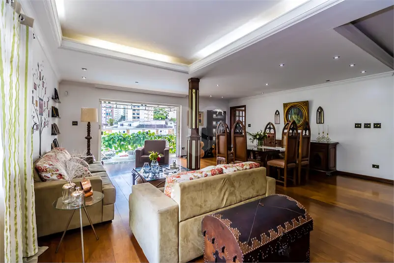 Casa com 6 quartos à venda em Vila Mariana – SP