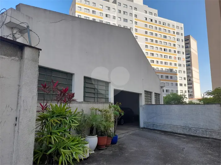 Galpão com 1 quarto à venda em Cambuci – SP