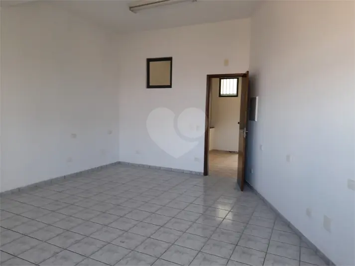 Salão Comercial à venda em Campo Limpo – SP