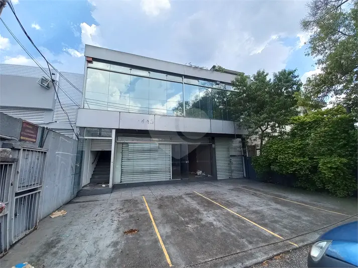 Prédio inteiro para alugar em Vila Sônia – SP