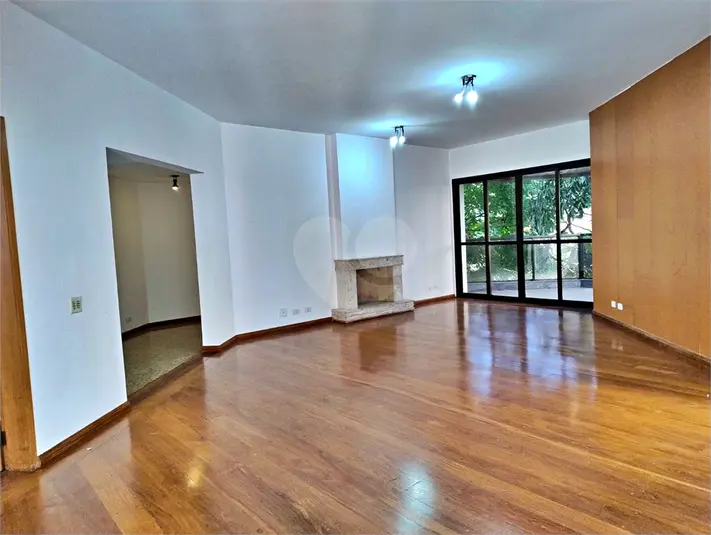 Apartamento com 4 quartos à venda em Moema – SP