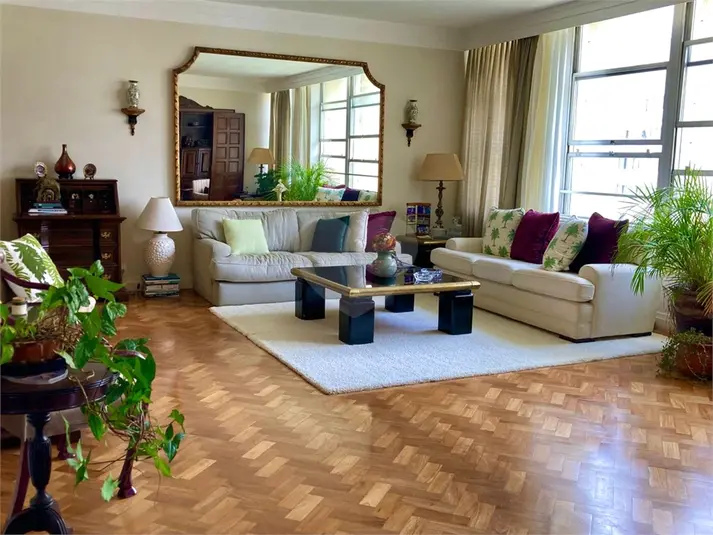 Apartamento com 4 quartos à venda ou para alugar em Santa Cecília – SP
