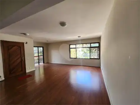 Apartamento com 4 quartos para alugar em Morumbi – SP