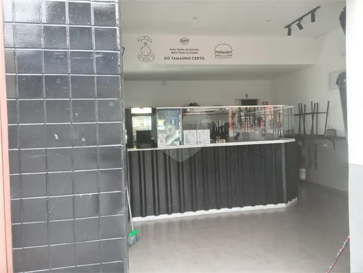 Prédio inteiro à venda em Santana – SP