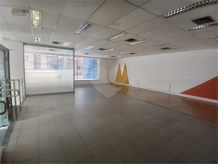 Prédio inteiro para alugar em Santana – SP