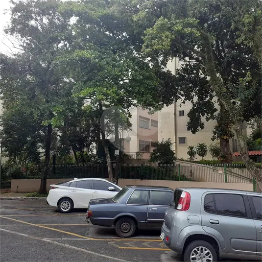 Apartamento com 3 quartos à venda em Alto de Pinheiros – SP