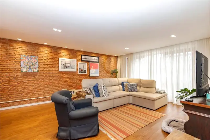 Casa com 3 quartos à venda em Campo Belo – SP