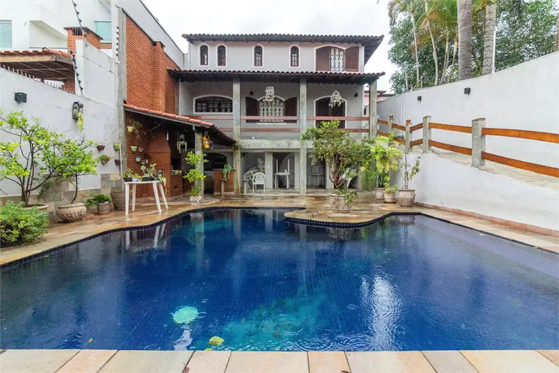 Casa com 5 quartos à venda ou para alugar em Imirim – SP
