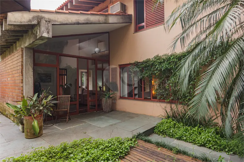 Sobrado com 4 quartos à venda em Cidade Jardim – SP