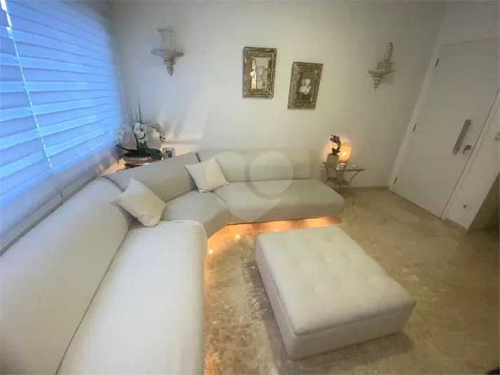 Apartamento com 3 quartos à venda em Moema – SP