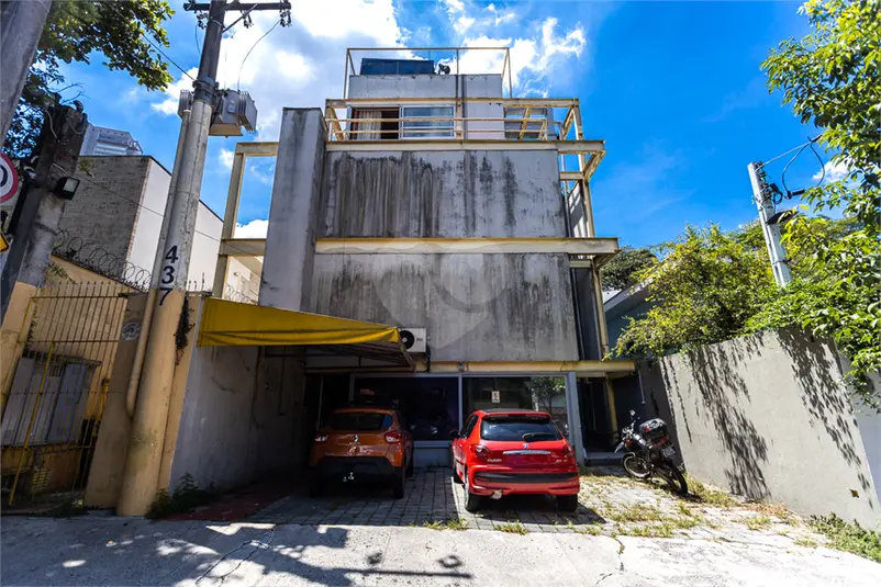 Prédio inteiro à venda em Vila Madalena – SP