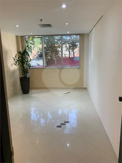 Salas para alugar em Liberdade – SP