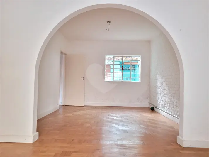 Casa com 3 quartos para alugar em Vila Mariana – SP