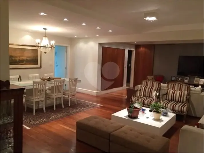 Apartamento com 3 quartos à venda em Moema – SP