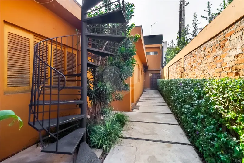 Casa com 8 quartos à venda em Pinheiros – SP