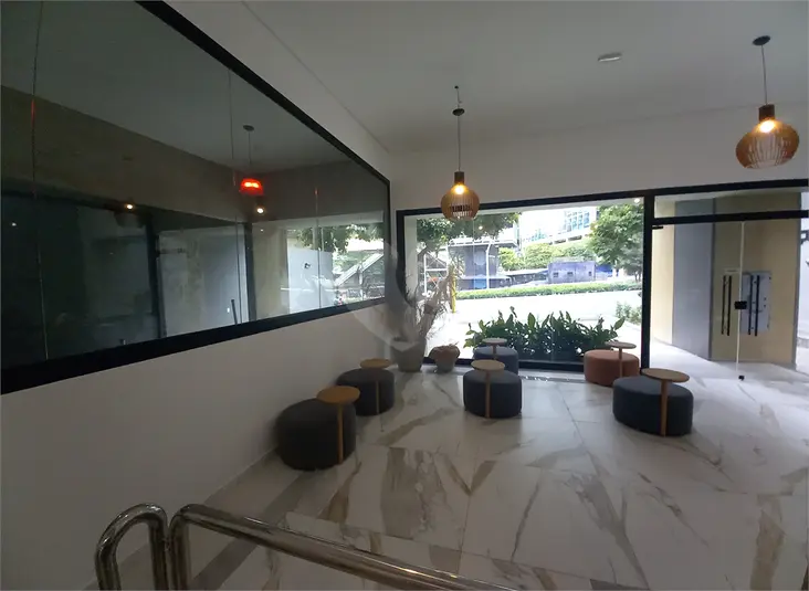 Salas com 1 quarto para alugar em Cerqueira Cesar – SP