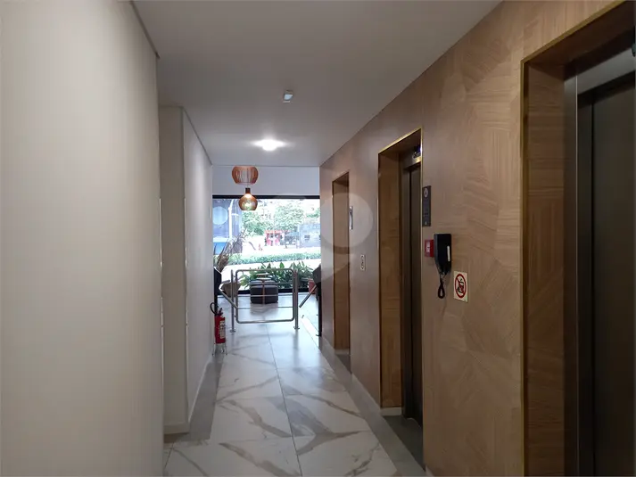 Salas com 1 quarto para alugar em Cerqueira Cesar – SP