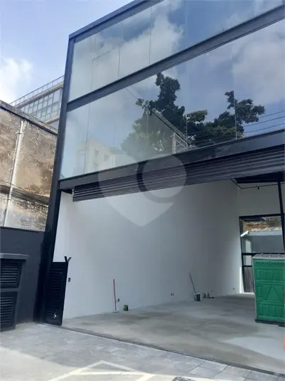 Salão Comercial à venda em Vila Madalena – SP