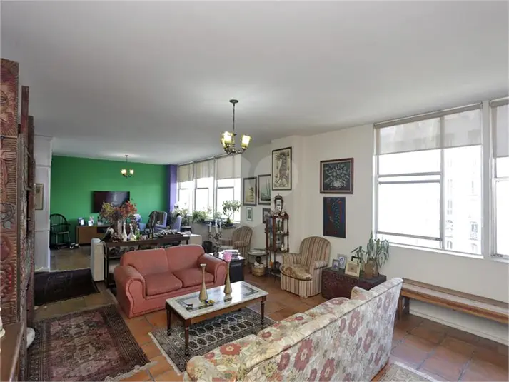 Apartamento com 3 quartos à venda em Bela Vista – SP