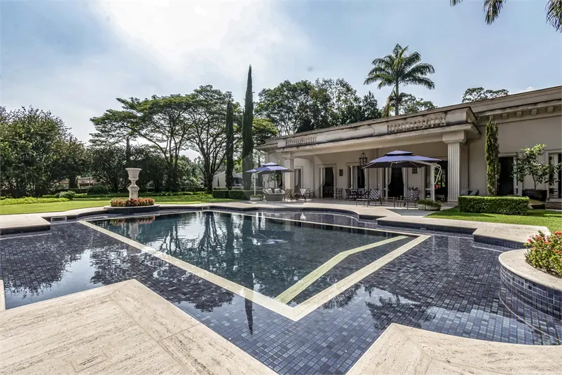 Casa com 6 quartos à venda em Morumbi – SP