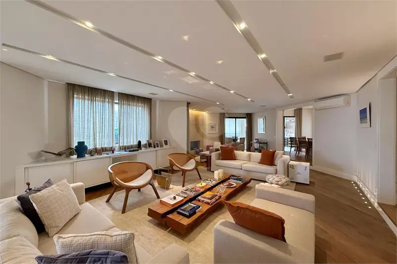 Apartamento com 3 quartos à venda em Campo Belo – SP