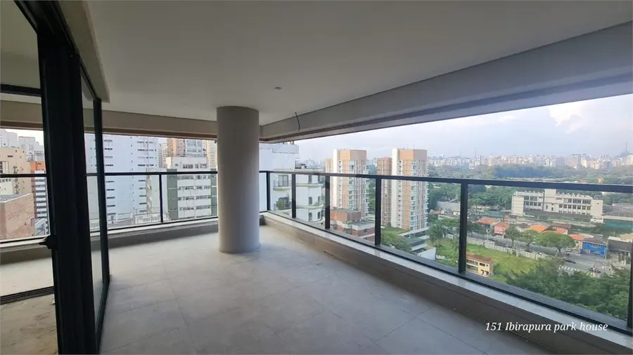 Apartamento com 3 quartos à venda em Moema – SP