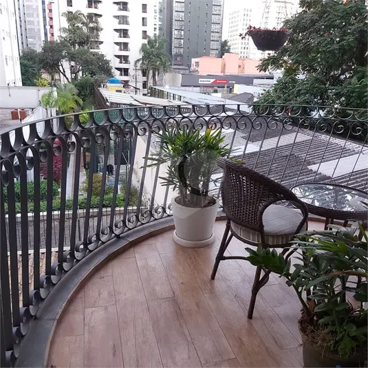 Apartamento com 3 quartos à venda em Moema – SP