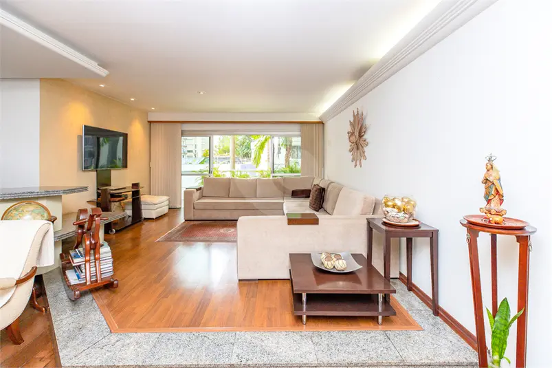 Apartamento com 3 quartos à venda em Itaim Bibi – SP