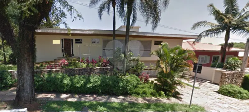 Casa térrea com 7 quartos à venda em Alto de Pinheiros – SP
