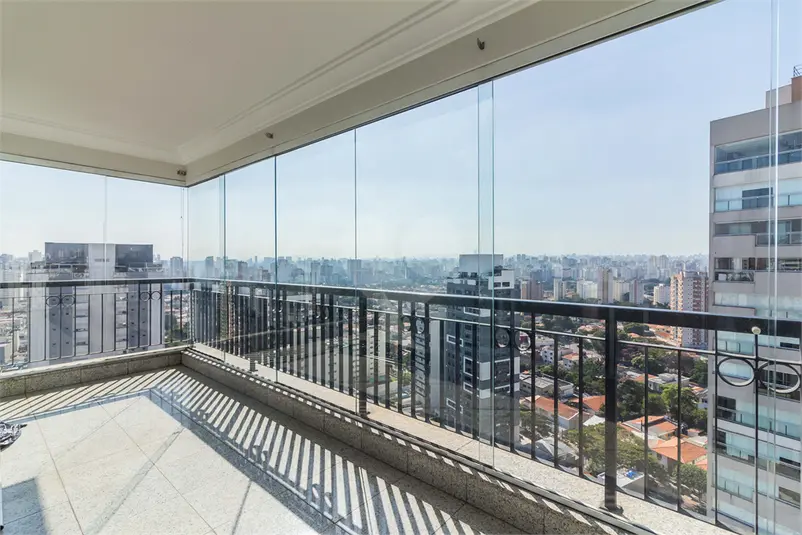 Apartamento com 3 quartos à venda em Campo Belo – SP